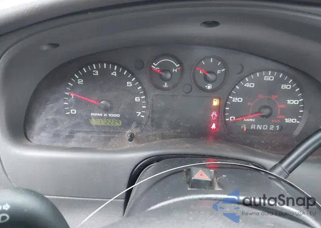 1FTYR10U35PA25331: 44418236