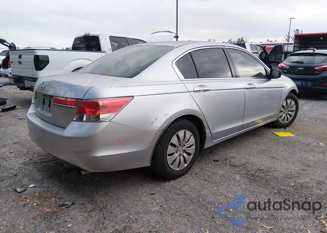 1HGCP2F38BA113294: 44418262