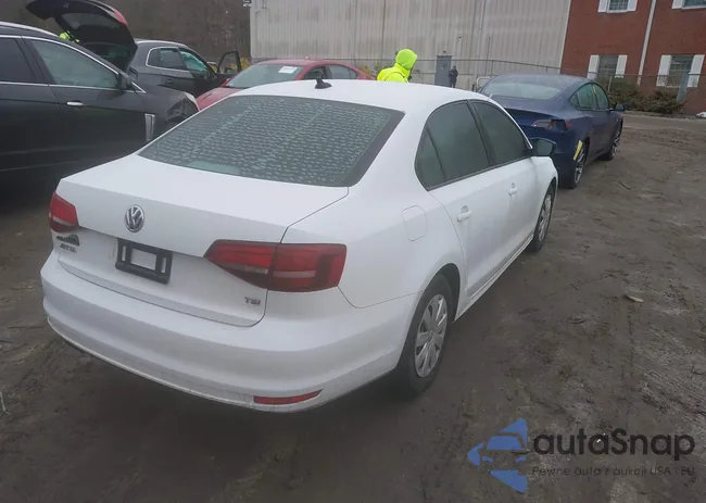 3VW267AJ9GM404068: 44418341