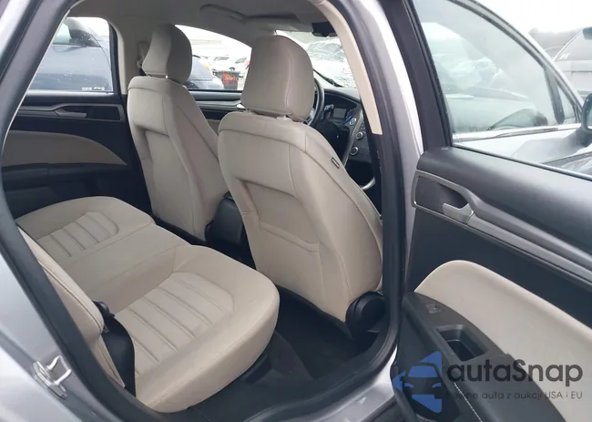 3FA6P0G72LR109546: 44418364