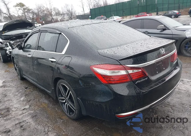 1HGCR2F58GA091395: 44417491