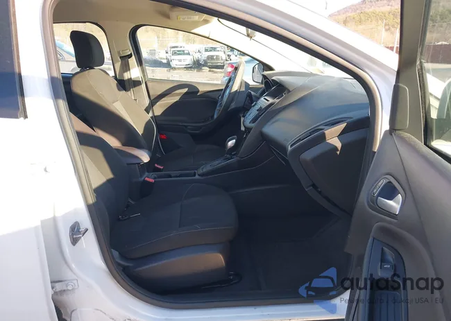 1FADP3F20HL312567: 44417534