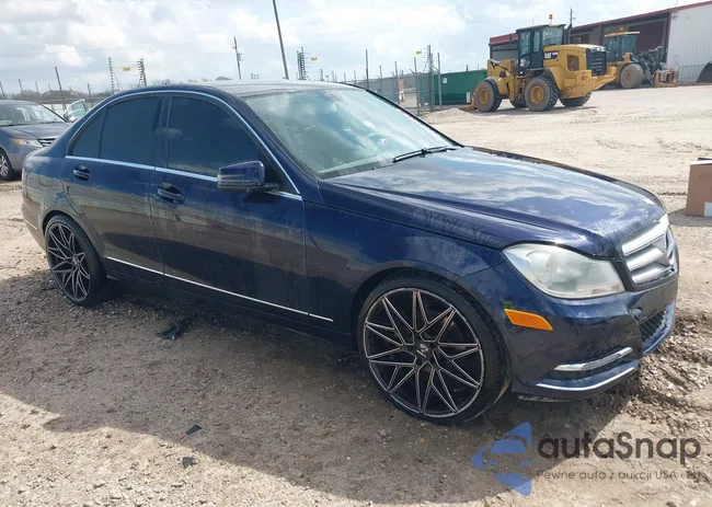 WDDGF4HB8DR271289: 44417543