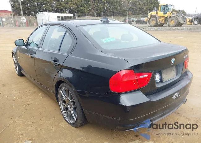 WBAPM5C54BE576751: 44417742