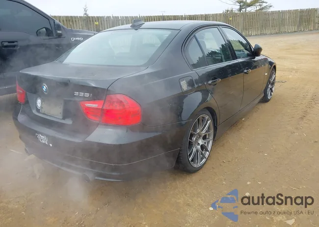 WBAPM5C54BE576751: 44417742