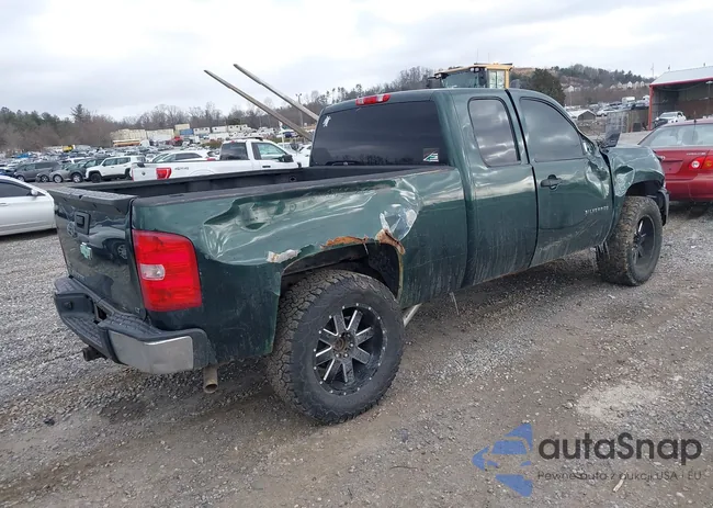 1GCRKSE37BZ232870: 44418849