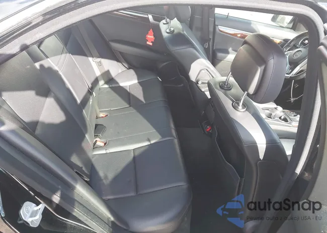 WDDGF4HB1DA773561: 44418853