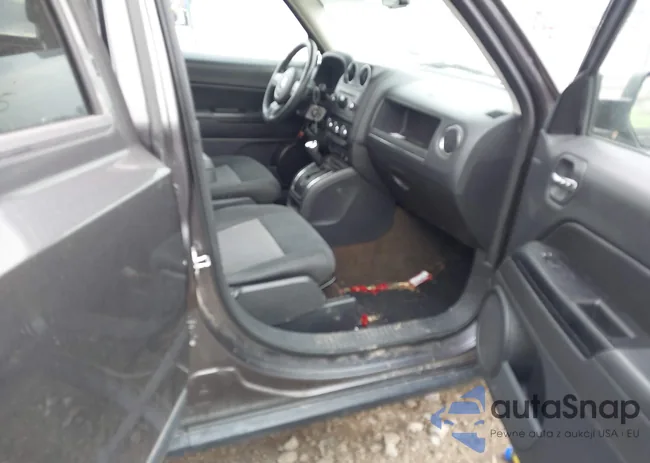 1C4NJPFA6GD582216: 44419249