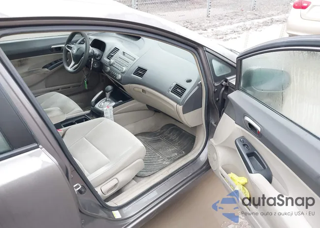 2HGFA1F51AH547051: 44419313