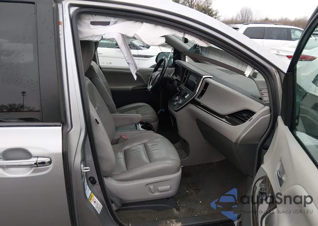 5TDDK3DC4FS101050: 44419329