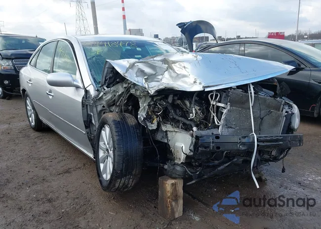 KMHFC46D89A352135: 44418478