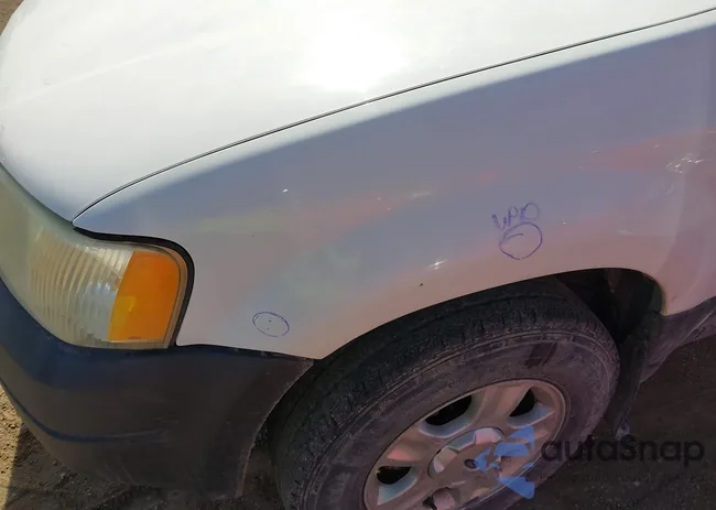 1FMYU93104KB09614: 44418608