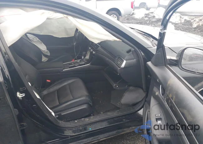 1HGCV1F33JA251856: 44418681