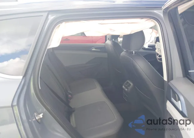 3VVVX7B26RM048901: 44418794