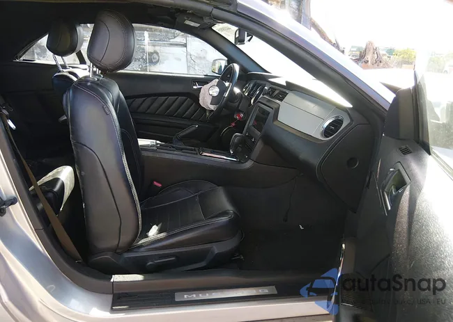 1ZVBP8EM8D5243821: 44418805