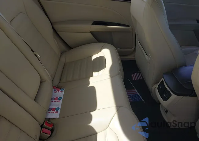 3FA6P0HD2FR131880: 44419829