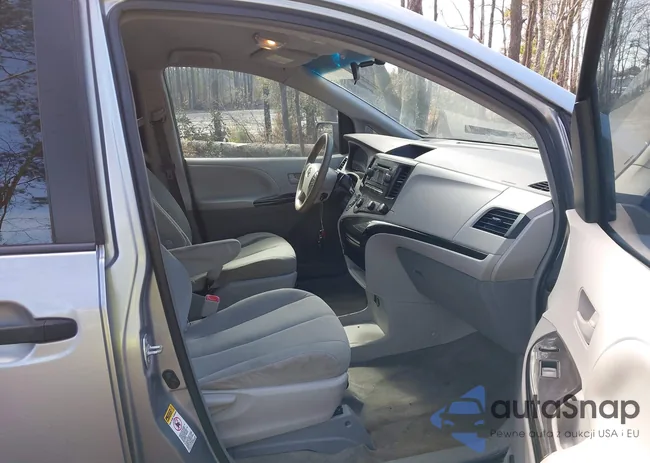 5TDZK3DC9ES511265: 44419957