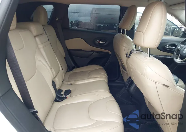 1C4PJLDB1HW516496: 44420027