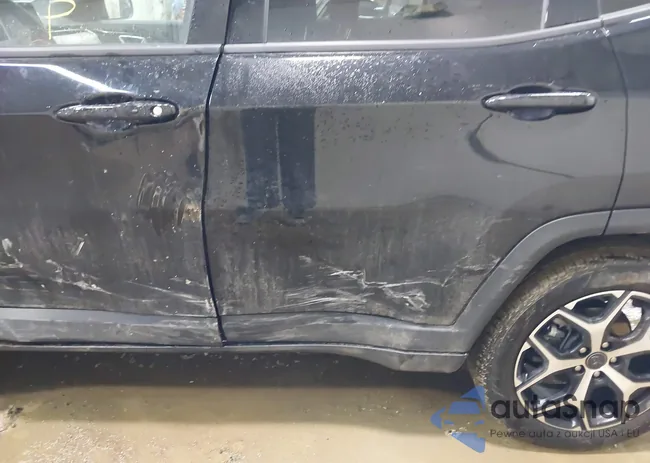 3C4NJDCN1ST535670: 44420033