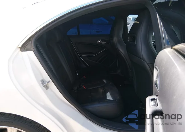 WDDSJ4EB1EN031085: 44420119