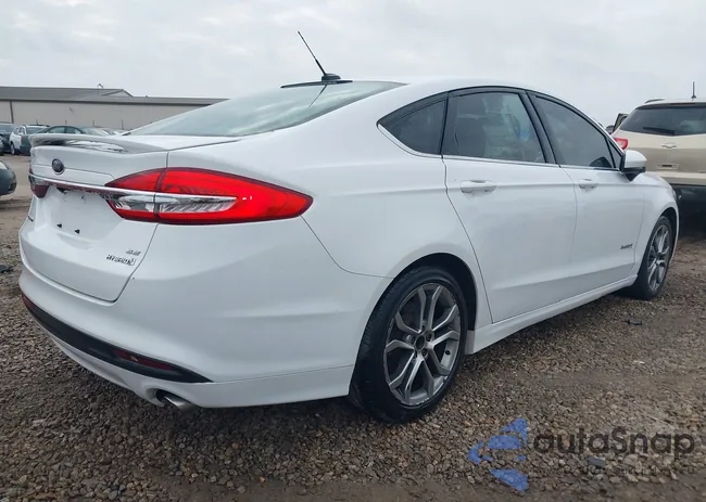 3FA6P0LUXHR232885: 44419674