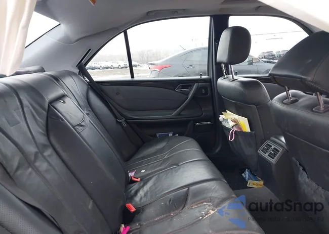 WDBJF74J42B468964: 44419746