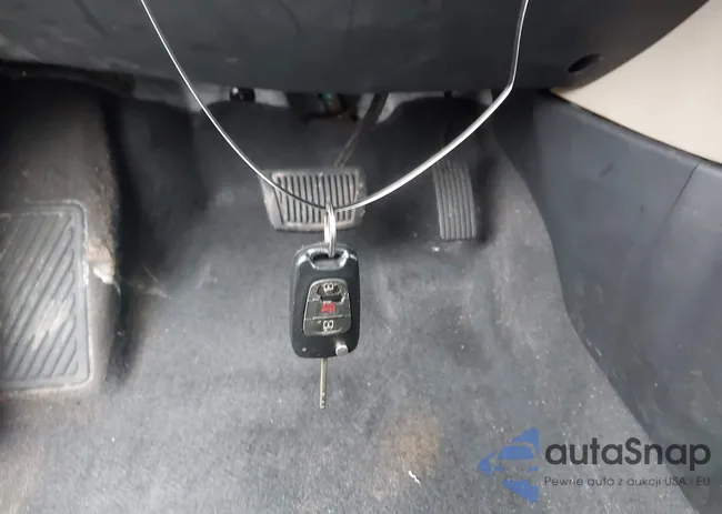 KNDJT2A29B7276274: 44419769