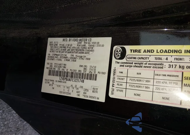 1ZVBP8AM7C5221748: 44420876