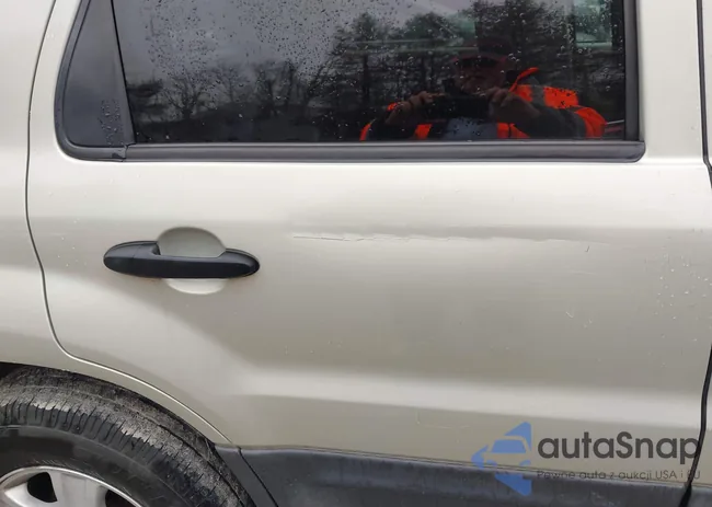 1FMYU93144KA78271: 44420962