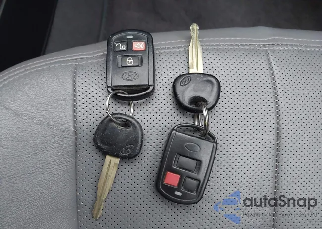 KMHDN56D04U130204: 44421010