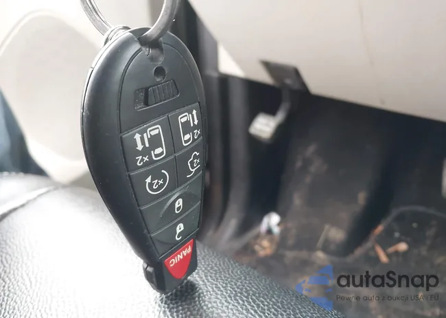 2C4RDGCG7JR205156: 44421070