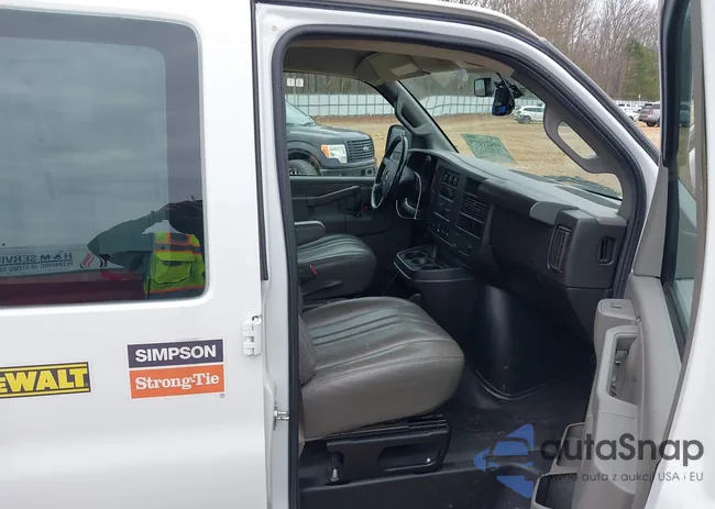 1GCZGHFP2N1165183: 44421077