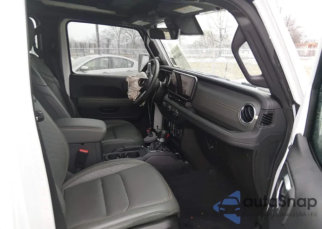 1C4RJXU61RW144419: 44421106