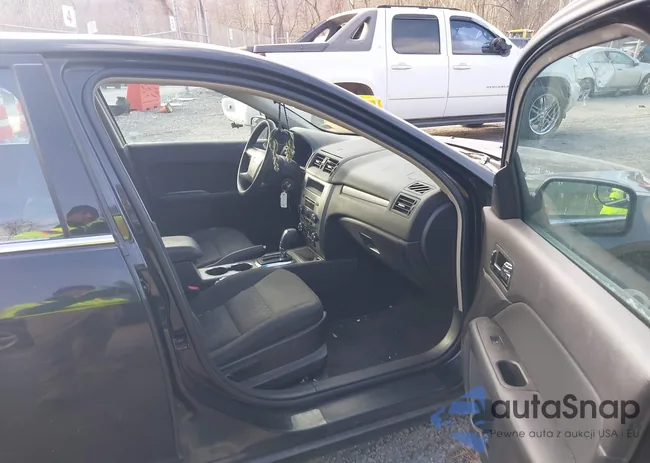 3FAHP0HA7BR203701: 44421383