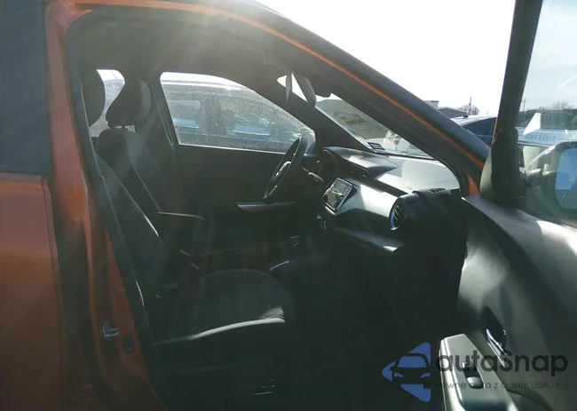 3N1CP5CU4KL516519: 44420500