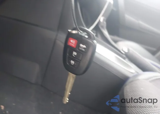 2T1BURHE1HC832644: 44420742