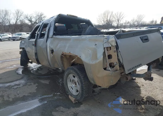 2GCEK190981214137: 44420788