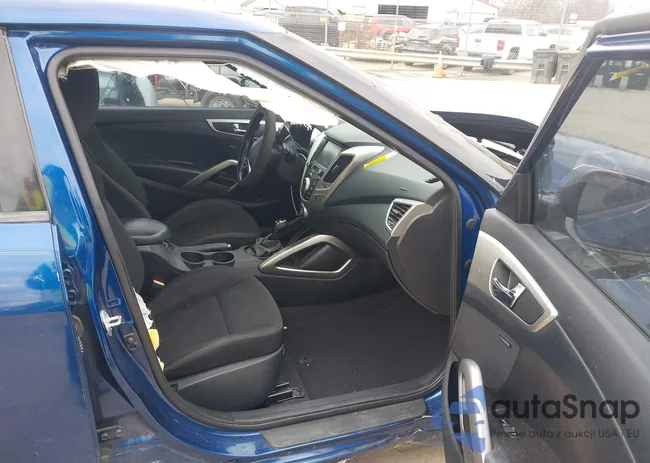 KMHTC6AD2HU320879: 44421841