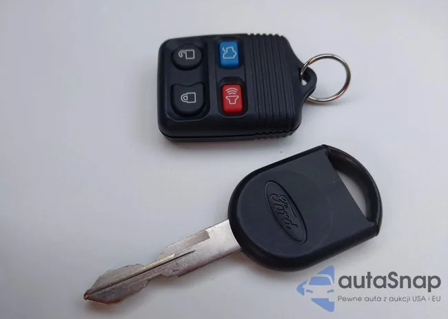 1FAHP3EN5AW192654: 44421908