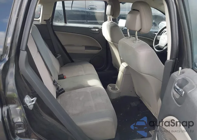 1B3CB4HA2AD538853: 44421922