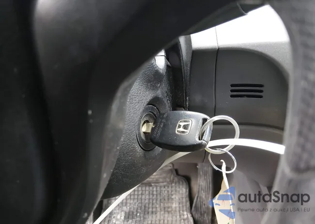 2HGFA16568H328614: 44421925