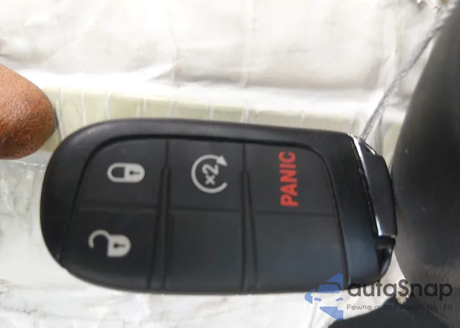 3C4NJDCN3PT541817: 44421953