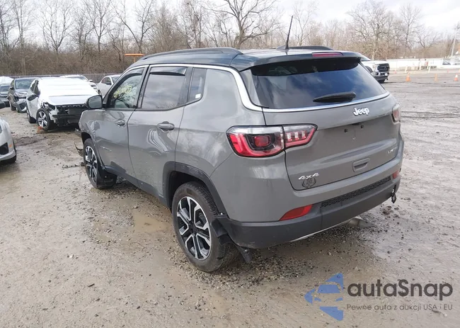 3C4NJDCN3PT541817: 44421953