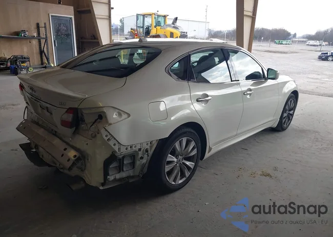 JN1BY1AP9BM324744: 44422011