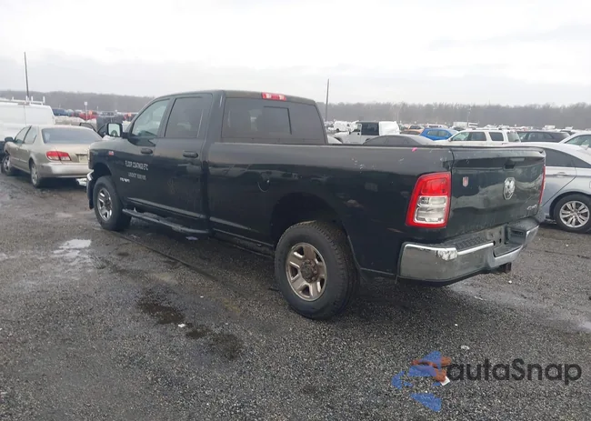 3C6UR5HJ9KG576306: 44422117