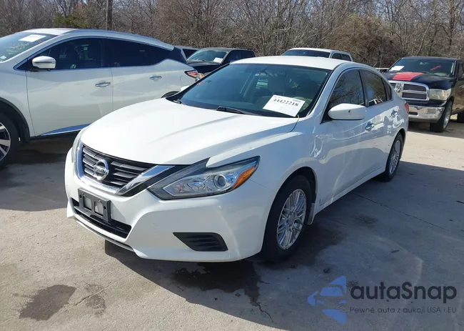 1N4AL3AP8HC284888: 44422218