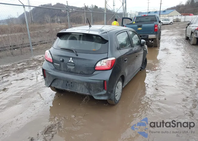 ML32AUHJ7RH015753: 44422319