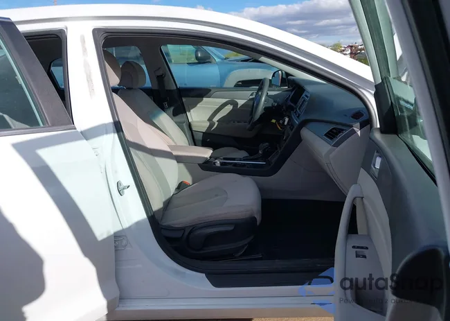 5NPE24AF8FH003279: 44422407