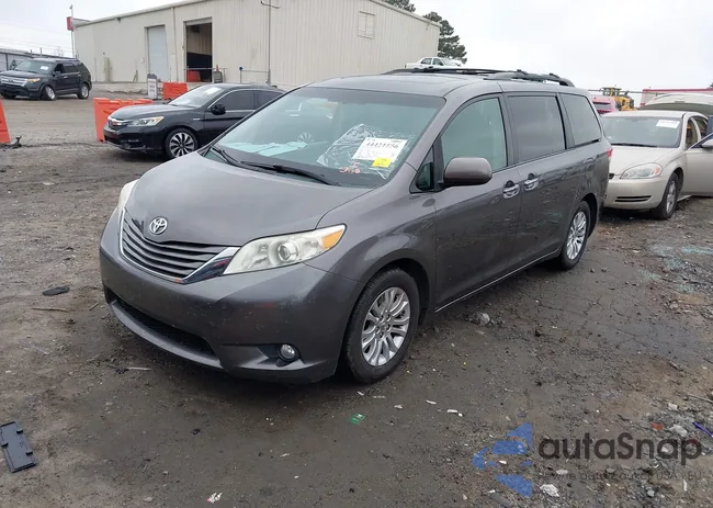 5TDYK3DC4DS400021: 44421556