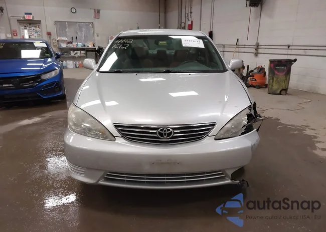 4T1BE32K06U661874: 44421612